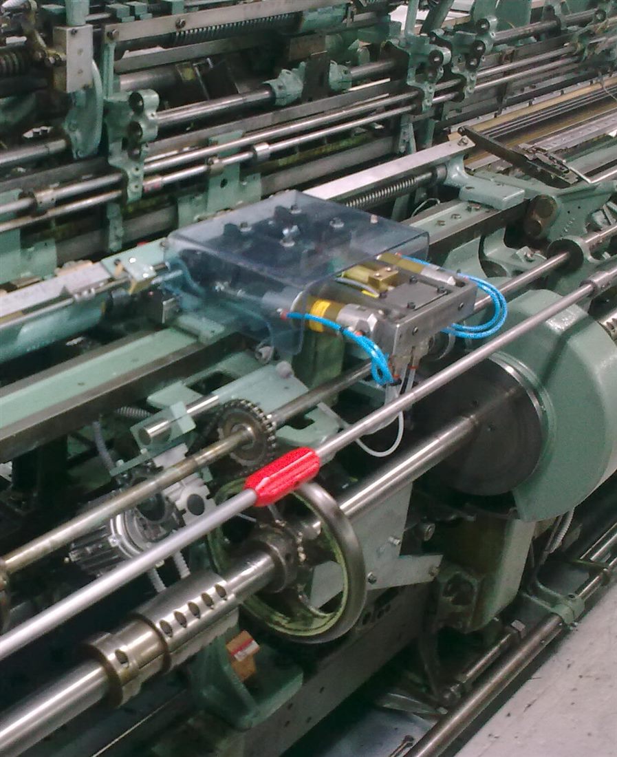 Moteur pneumatique Di Lupo pour le déplacement du chariot sur métier Bentley
